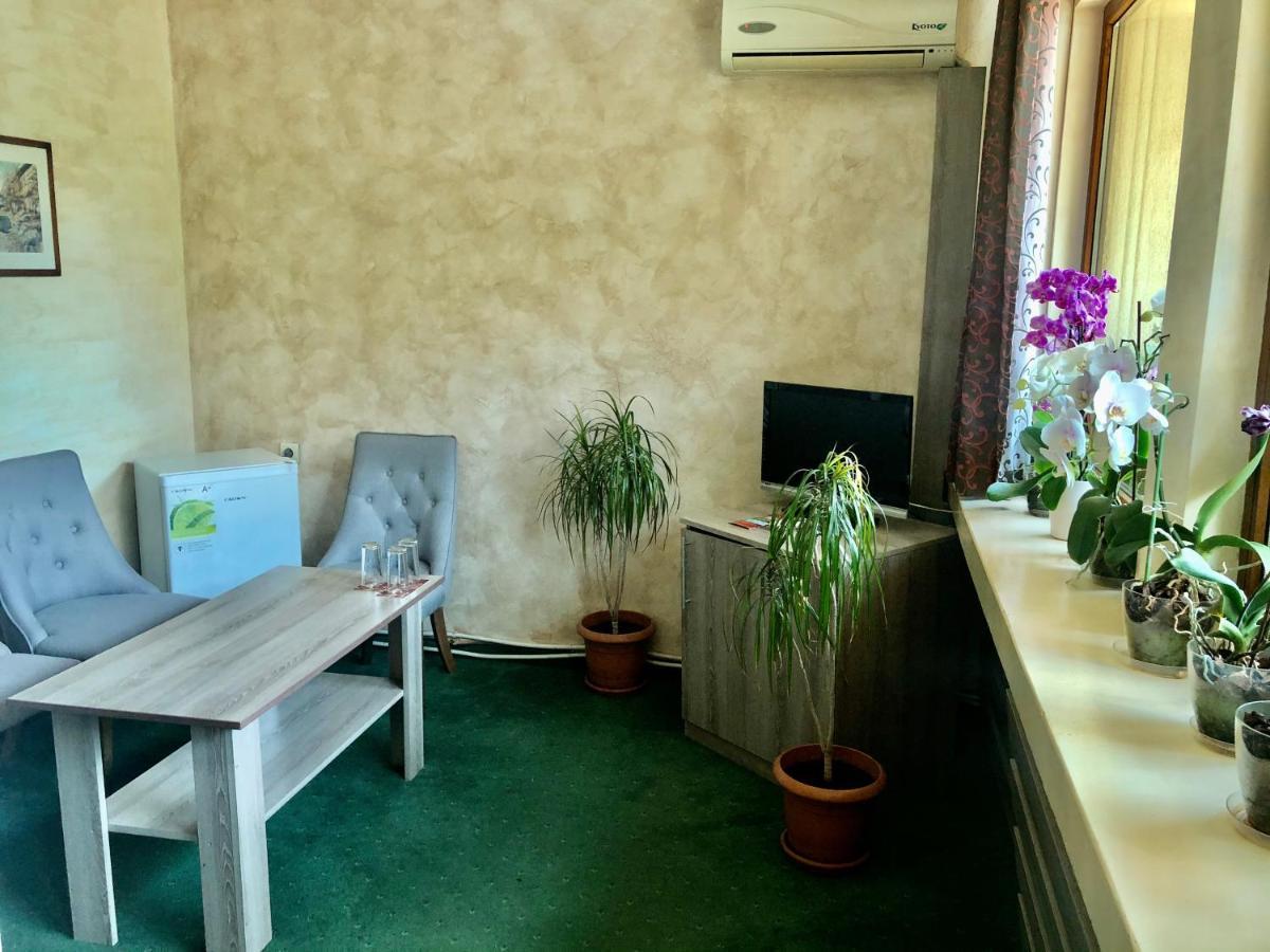 Family Hotel Residence Добрич Екстер'єр фото