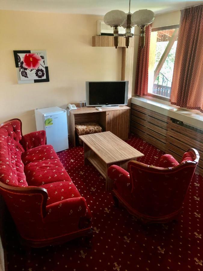 Family Hotel Residence Добрич Екстер'єр фото