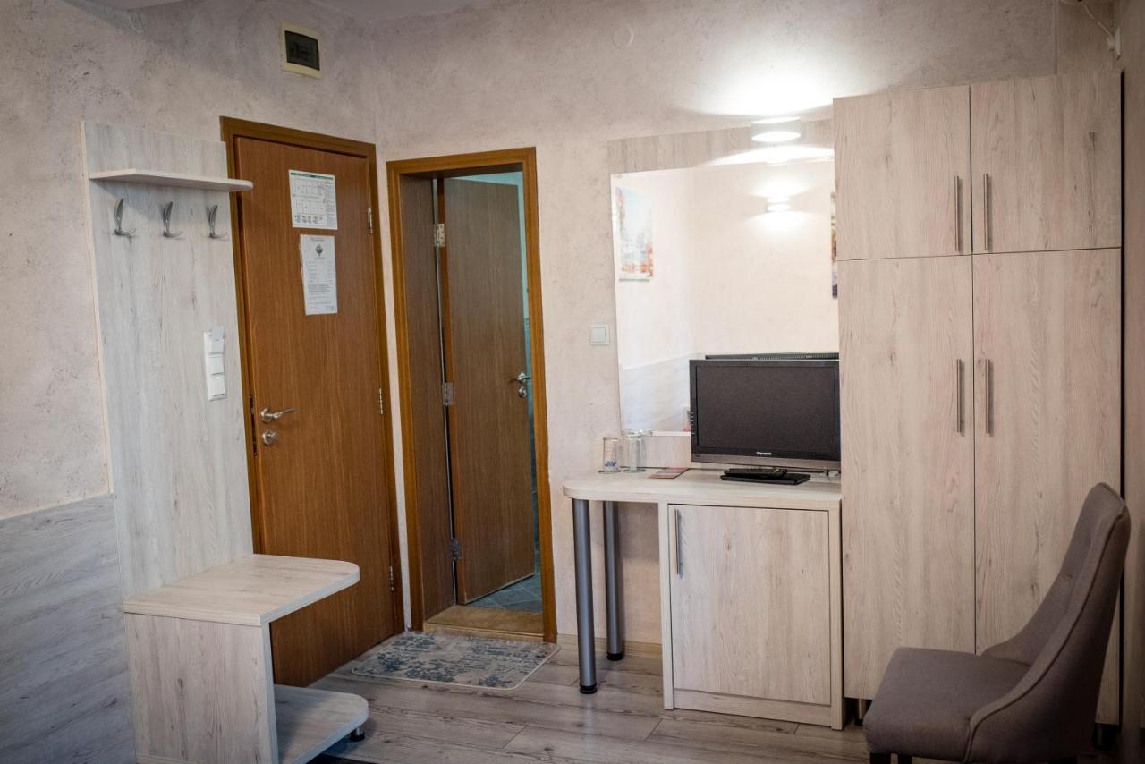 Family Hotel Residence Добрич Екстер'єр фото