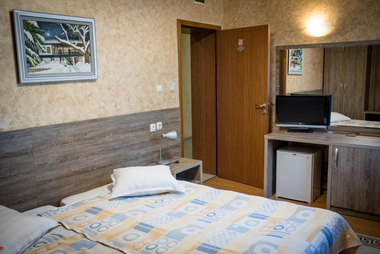 Family Hotel Residence Добрич Екстер'єр фото