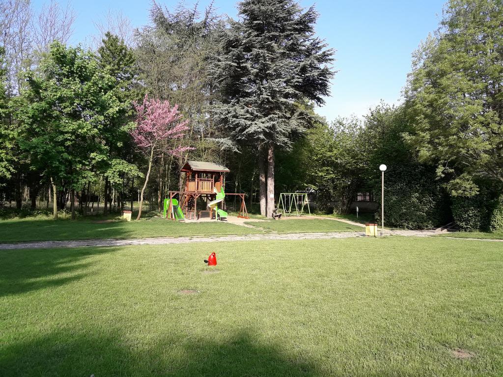 Family Hotel Residence Добрич Екстер'єр фото