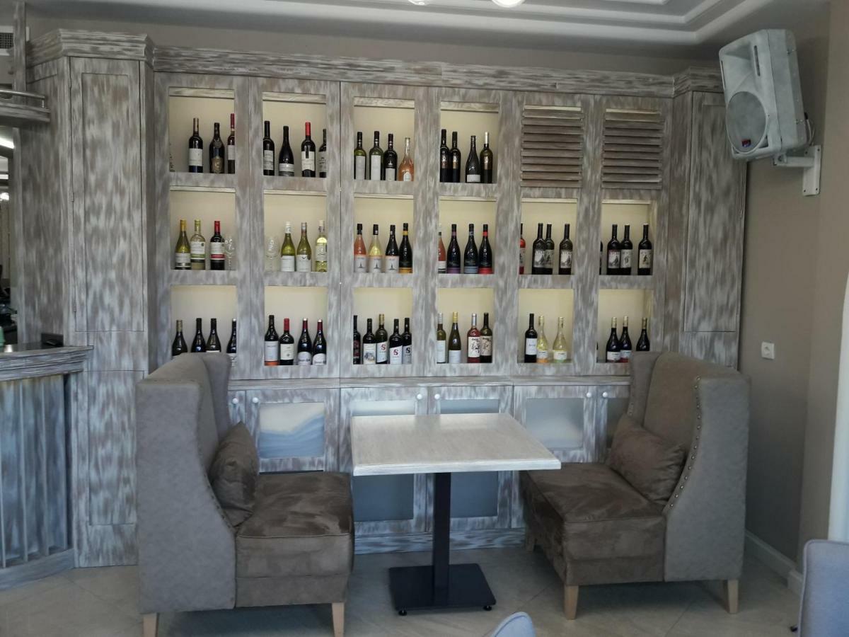 Family Hotel Residence Добрич Екстер'єр фото
